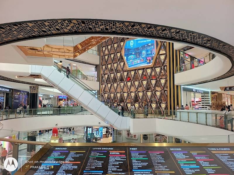 Phoenix Mall of the Millennium