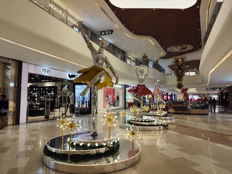 Phoenix Mall of the Millennium